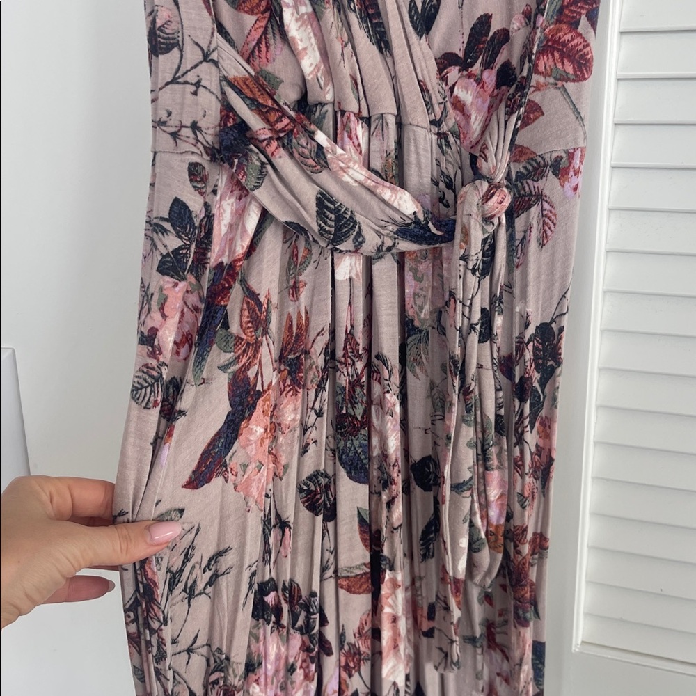 Sleeveless Pink Floral Maxi Dress with Wrap Bodice - Picture 3 of 4